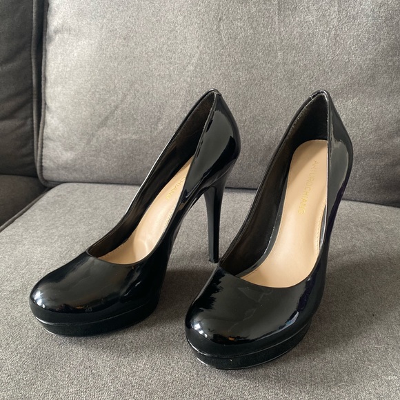 Arturo Chiang Black Orina Pumps, Sz 8, ECU - Picture 2 of 10